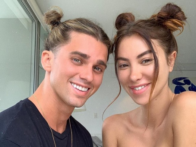 Jay Alvarrez adalah seorang selebgram asal Hawaii dengan followers 6,5 juta. Netizen pun menyerang Jay sengaja mengekspos tubuh Valentina demi mendapatkan banyak likes.  Foto: Instagram @jayalvarrez