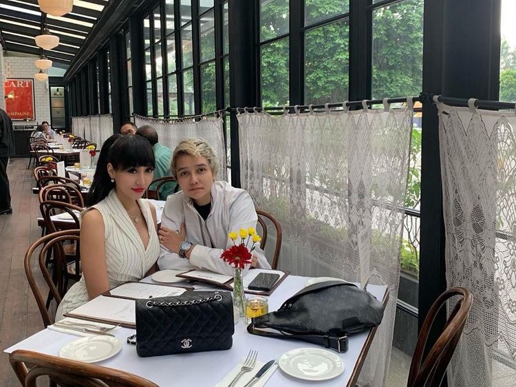 Jangan Iri! Ini Momen Makan Romantis Lucinta Luna dan Pacar Barunya