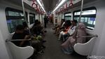 5.000 Orang Jajal LRT Jakarta
