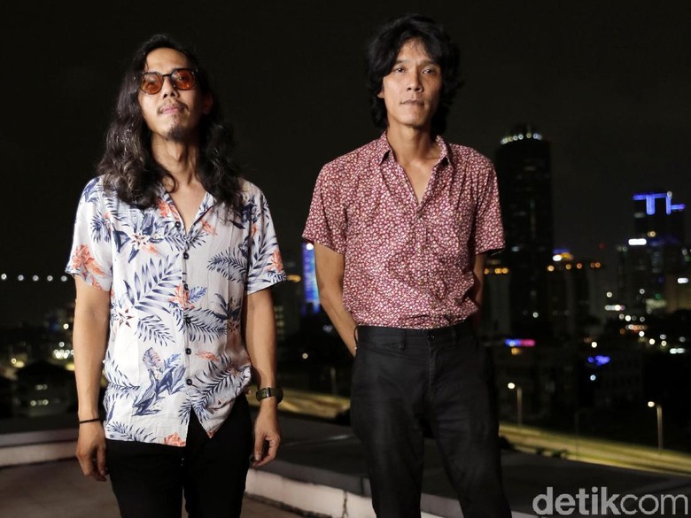 Bipolar Album Rumit tapi Ringan Monkey to Millionaire Bipolar Album Rumit tapi Ringan Monkey to Millionaire