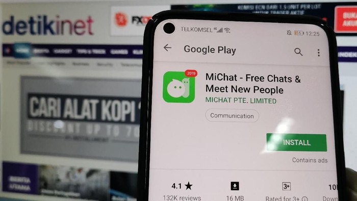 Ilustrasi aplikasi MiChat di Google Play Store. (Foto: dok. detikINET) Ilustrasi aplikasi MiChat di Google Play Store. (Foto: dok. detikINET)