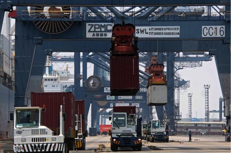 Ongkos Logistik RI Bisa Turun Jadi 4,9% Lewat Trilogi Maritim Ongkos Logistik RI Bisa Turun Jadi 4,9% Lewat Trilogi Maritim