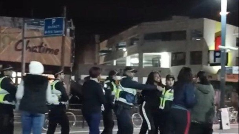 WNI Alami Kekerasan di Melbourne, Bantuan Apa yang Bisa Diharapkan dari Polisi? WNI Alami Kekerasan di Melbourne, Bantuan Apa yang Bisa Diharapkan dari Polisi?
