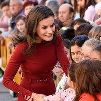 Busana keluaran Hugo Boss itu terdiri dari atasan lengan panjang seharga 150 poundsterling (Rp 2,7 juta) dan kulot 219 poundsterling (Rp 3,9 juta). (Foto: Carlos Alvarez/Getty Images)