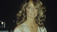 Pemeran dalam film Charlies Angels, Farrah Fawcet juga meninggal karena kanker usus meski sebelumnya telah dinyatakan sembuh. (Foto: Getty Images)
