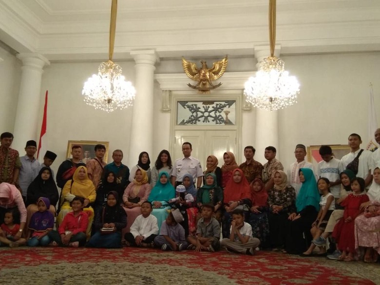 Balik ke Jakarta, Peserta Mudik Gratis Diterima Anies di Balai Kota Balik ke Jakarta, Peserta Mudik Gratis Diterima Anies di Balai Kota