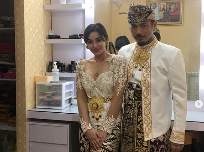 Ramai Diucapi Selamat, Jerinx Nikahi Nora Hari Ini?