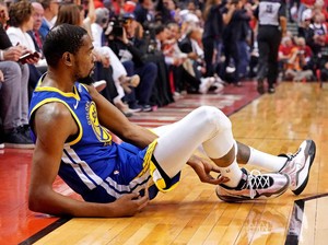 Simpati Kawhi Leonard untuk Kevin Durant