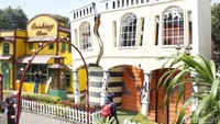Inilah wahana edukasi bernama Rumah Gempa. Di destinasi ini traveler bisa merasakan sensasi simulasi gempa bumi sampai dengan kekuatan 9 Skala Richter. (Yudha Maulana/detikcom)