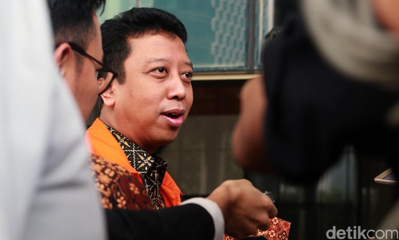 Rommy Disebut Minta Bantuan Biaya Kampanye Pileg Sepupunya dari Muafaq Rommy Disebut Minta Bantuan Biaya Kampanye Pileg Sepupunya dari Muafaq