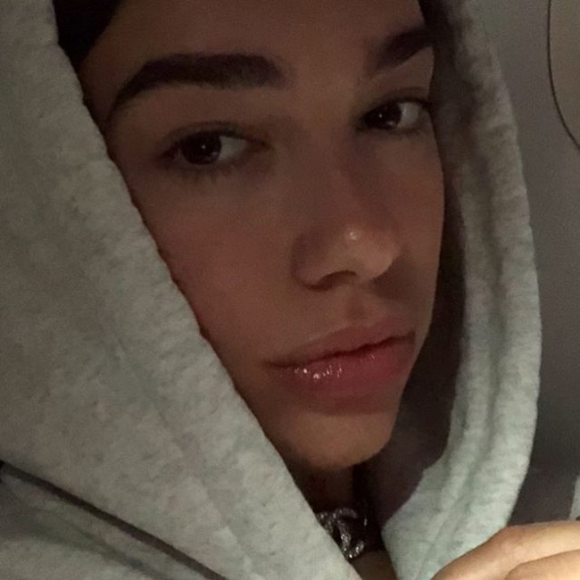 Beberapa waktu lalu Dua Lipa mem-posting foto masa kecilnya di Instagram, untuk merayakan jumlah follower yang telah mencapai 30 juta. Foto: Instagram/@dualipa