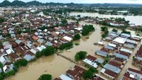 Begini penampakan udara banjir yang merendam Kecamatan Tempe, Kabupaten Wajo, Sulawesi Selatan, Selasa (11/6/2019).