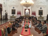 Pengusaha Kelas Kakap Minta Jokowi Turunkan Pajak