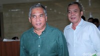 Sementara itu, Bareskrim Polri menolak laporan eks Komandan Tim Mawar Mayjen (Purn) Chairawan dan tim penasihat hukumnya karena menunggu hasil dari Dewan Pers.