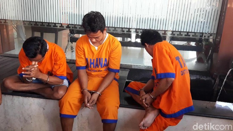 Serahkan Diri ke Polisi, Ini Pengakuan Pembakar Polsek Tambelangan Serahkan Diri ke Polisi, Ini Pengakuan Pembakar Polsek Tambelangan