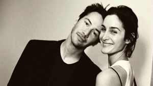 Keanu Reeves, Pangeran Charming yang Ingin Sendiri