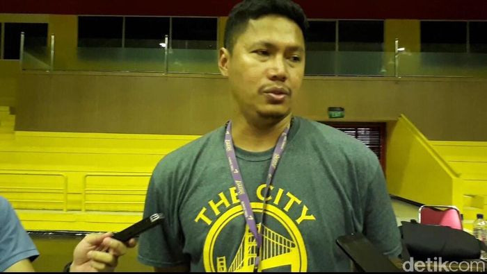 Pelatih Timnas basket Indonesia, Wahyu Widayat Jati (Mercy Raya/detikSport) Pelatih Timnas basket Indonesia, Wahyu Widayat Jati (Mercy Raya/detikSport)