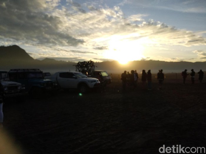 Bromo Dikunjungi 8 228 Wisatawan Selama Libur Lebaran 2019 Bromo Dikunjungi 8 228 Wisatawan Selama Libur Lebaran 2019