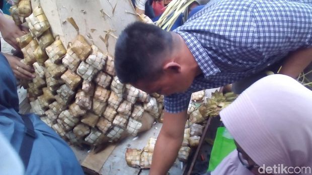 lebaran ketupat di Kudus