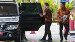 Kembali Diperiksa KPK Usai Dibantarkan, Rommy Ceria Banget