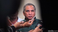 Eks Komandan Tim Mawar Mayjen (Purn) Chairawan menyayangkan pemilihan kata Tim Mawar dalam berita majalah Tempo tentang peristiwa kerusuhan 22 Mei. Chairawan mengungkapkan, jika ada kecurigaan beberapa eks anggota tim yang pernah dipimpinnya dalam kejadian tersebut, jangan dipukul rata seolah seluruh eks Tim Mawar terlibat.