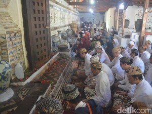 Makna Kematian di Balik Garebek Syawal Ala Keraton Cirebon