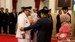 Senyum Gubernur Lampung Arinal Djunaidi Usai Dilantik Jokowi
