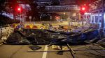 Warga Hong Kong Bersihkan Sampah Usai Aksi Protes RUU Ekstradisi