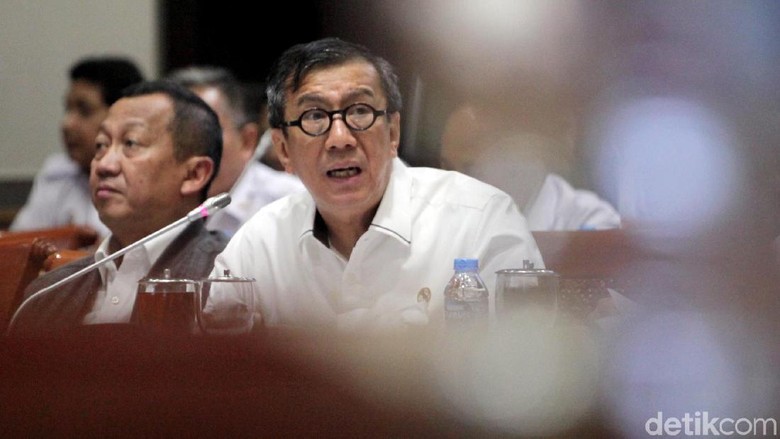 Menkum HAM Tolak Usulan KPK Tempatkan Koruptor di Nusakambangan Menkum HAM Tolak Usulan KPK Tempatkan Koruptor di Nusakambangan