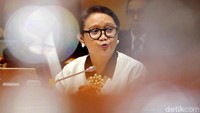 Menteri Luar Negeri Retno Marsudi saat mengikuti rapat kerja bersama Komisi I DPR.