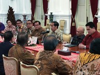 Pengusaha Kelas Kakap Minta Jokowi Turunkan Pajak
