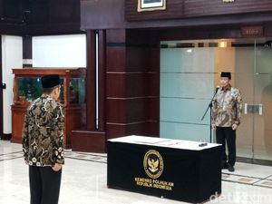 Menko Polhukam Lantik Deputi Bidang Hukum dan HAM Fadil Zumhana