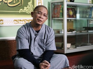Dulu Poligami, Kini Jhody Super Bejo Hanya Miliki Satu Istri