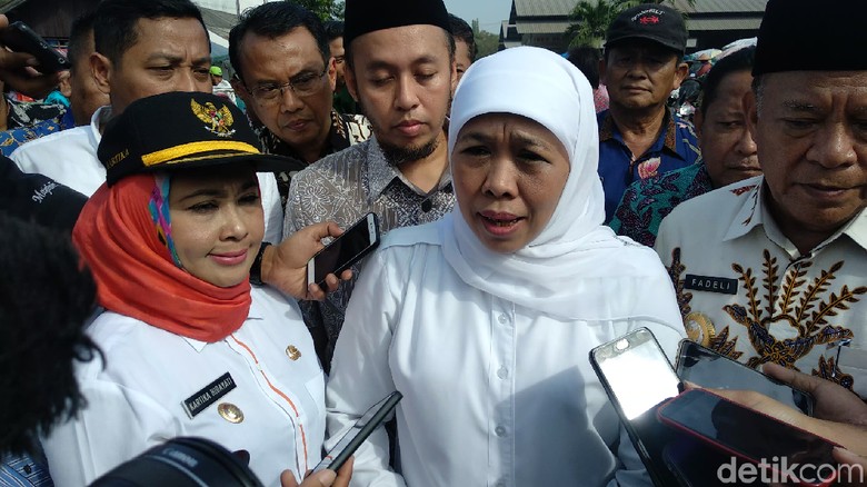 Ini Kata Khofifah Soal Lawatan Bupati Bojonegoro ke Inggris Ini Kata Khofifah Soal Lawatan Bupati Bojonegoro ke Inggris