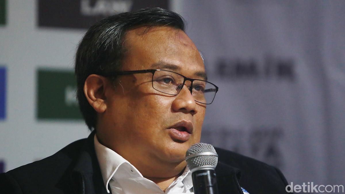 RAHMAT TRIYONO Kepala Pusat Gempa Bumi dan Tsunami Badan Meteorologi, Klimatologi dan Geofisika (BMKG)