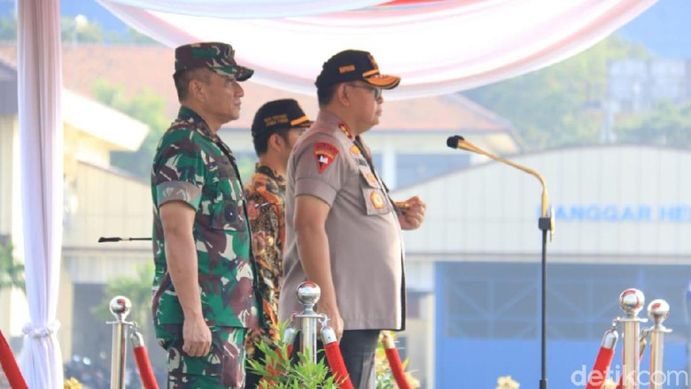 Kapolda: Jatim Jadi Salah Satu Target Ciptakan Gangguan Kamtibmas Kapolda: Jatim Jadi Salah Satu Target Ciptakan Gangguan Kamtibmas