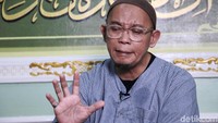 Bahkan ia harus kehilangan harta seperti rumah dan mobil.
