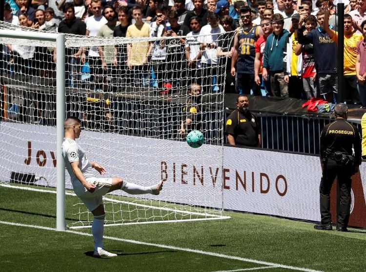 Bienvenido, Luka Jovic