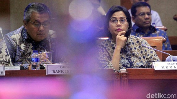 Menkeu, Gubernur BI dan Komisi XI Bahas Ekonomi Tahun 2020