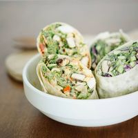 5 Restoran Sehat Kekinian Ini Punya 'Nasi' dan Salad Wrap Enak