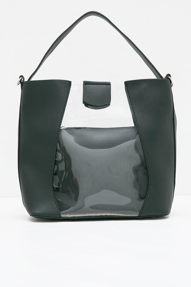 Lifaye Febitha Transparant Shoulder Handbags Black juga cocok untuk dipakai pergi ke kantor. Aksen transparan yang hanya hadir di bagian tengah membuatnya lebih unik. Dapatkan item berikut dengan Rp 269 ribu. Foto: Berrybenka