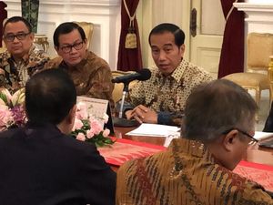 Pengusaha Kelas Kakap Minta Jokowi Turunkan Pajak