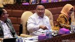 Mendes PDTT Bahas Anggaran Bareng Komisi V DPR