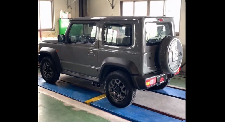 Knalpot Jimny ala G-Class. Foto: Istimewa Knalpot Jimny ala G-Class. Foto: Istimewa