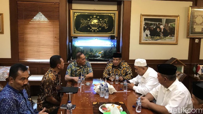 Sambangi PBNU, Menhan Bertemu Said Aqil Sambangi PBNU, Menhan Bertemu Said Aqil