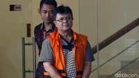 Dalam kasus ini, KPK menetapkan Ahmad Marzuqi dan Lasito sebagai tersangka. Lasito diduga menerima suap dari Ahmad Marzuqi terkait gugatan praperadilan yang diajukan Bupati nonaktif Jepara tersebut di PN Semarang.