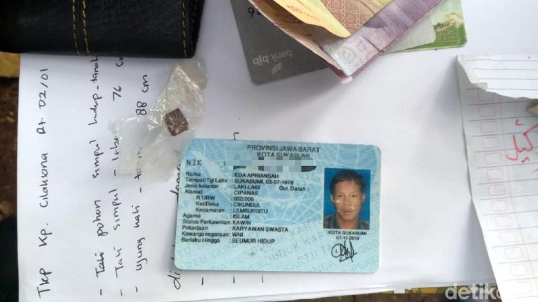 Diduga Ingin Tengok Ibu Tak Punya Biaya, Pria di Sukabumi Gantung Diri Diduga Ingin Tengok Ibu Tak Punya Biaya, Pria di Sukabumi Gantung Diri