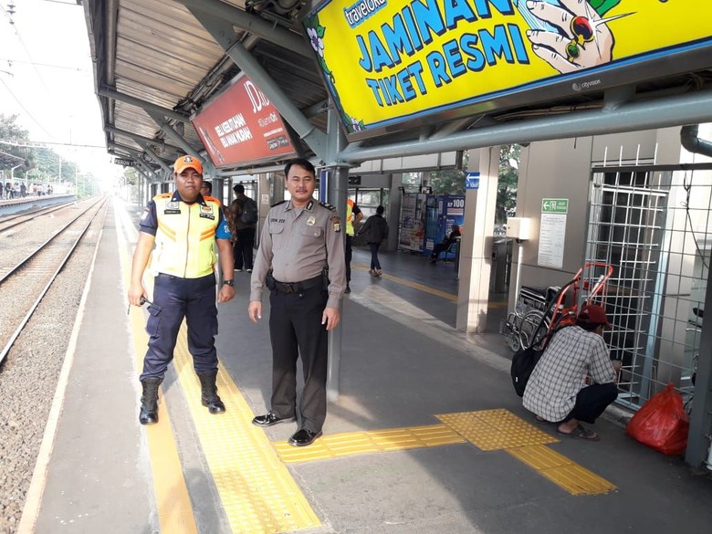 Polres Tangsel Pastikan Belum Ada Massa yang Bergerak ke MK Polres Tangsel Pastikan Belum Ada Massa yang Bergerak ke MK