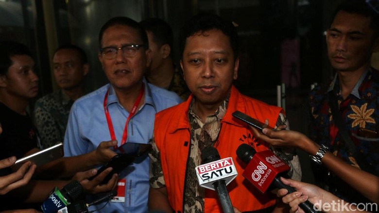 KPK Telusuri Peran Rommy di Pengisian Jabatan Rektor Sejumlah UIN KPK Telusuri Peran Rommy di Pengisian Jabatan Rektor Sejumlah UIN