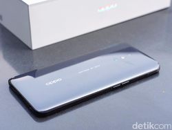Unboxing Oppo Reno, Si Penggoda di Kelas Menengah